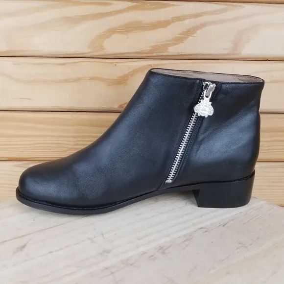 Bettye Muller 8.5 US Trinity Black Biker Leather Side Zip Booties Ankle Boot NEW