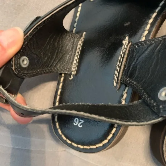 Bilbo Leather Cross Sandals Black Size 26 Size 8-8.5-9