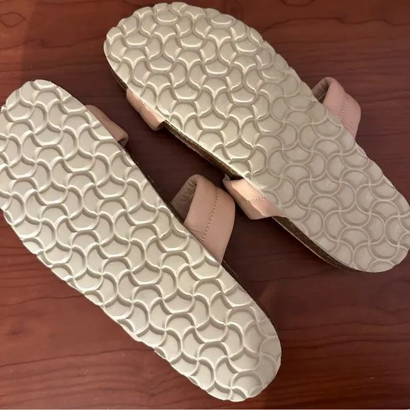 Biostep Made in Spain Leather Sandals Pink Blush Two Strap Leather Slides NWT