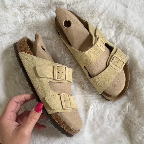 BIRKENSTOCK 41 Arizona Suede Soft Footbed Slides Sandals • Almond Faded Yellow