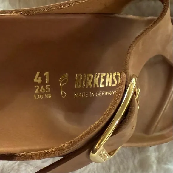 BIRKENSTOCK 41 Gizeh Big Buckle Oiled Leather In Cognac • Slides Sandals Brown