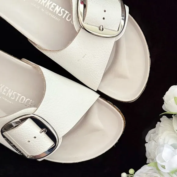 BIRKENSTOCK 41 Madrid Narrow Big Buckle Natural Leather Slides Sandals in White