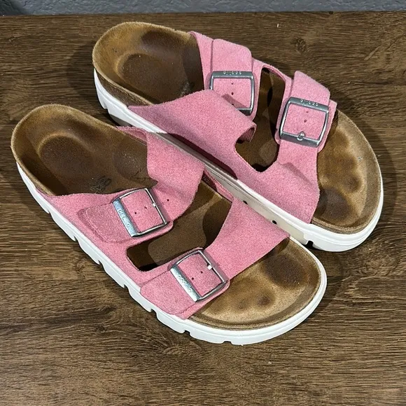 Birkenstock Arizona candy pink chunky sandals size 9