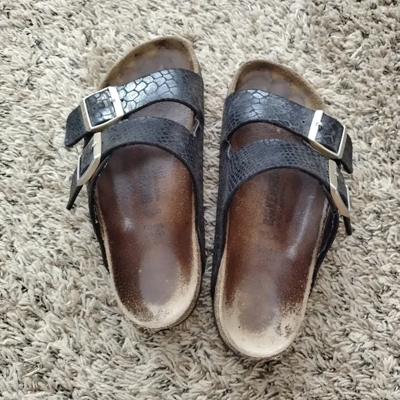Birkenstock Arizona chameleon snake print black leather sandals sz 38/7,5