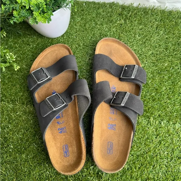 Birkenstock Arizona Oiled Leather black sandals 42 US men 9.5 UNISEX