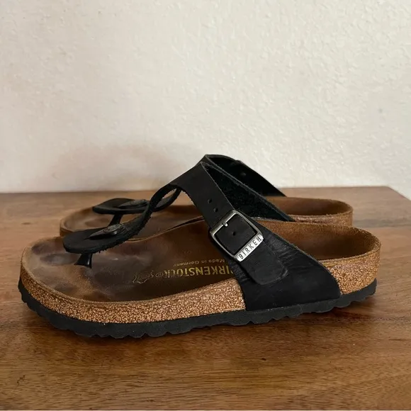 Birkenstock Black Leather Gizeh Sandals Size 6