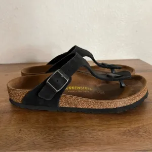 Birkenstock Black Leather Gizeh Sandals Size 6