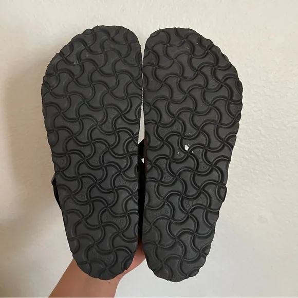 Birkenstock Black Leather Gizeh Sandals Size 6