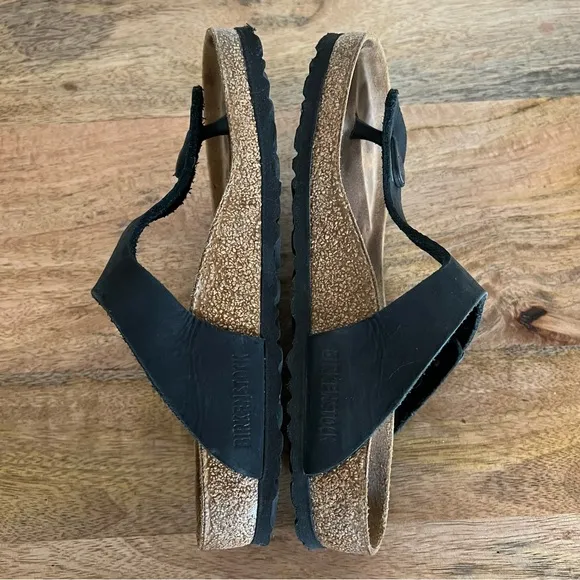 Birkenstock Black Leather Gizeh Sandals Size 6
