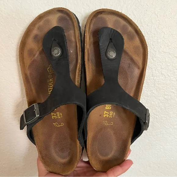 Birkenstock Black Leather Gizeh Sandals Size 6