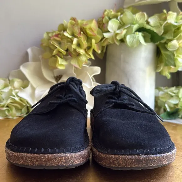 Birkenstock Gary Flats in Black Suede