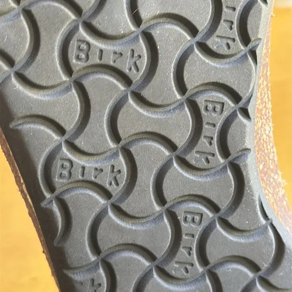 Birkenstock Gary Flats in Black Suede