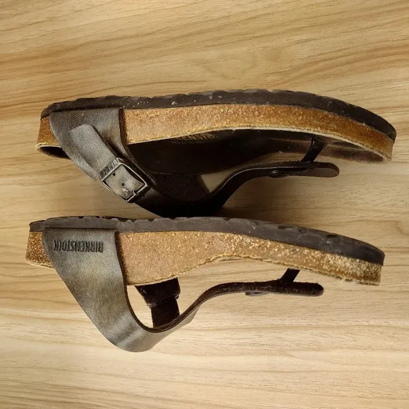 Birkenstock Gizeh copper gold  leather sandals Size 37 US 6-6.5