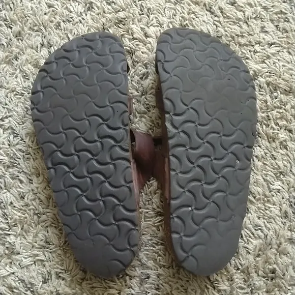 Birkenstock mayari brown leather toe loop sandals sz 38/7