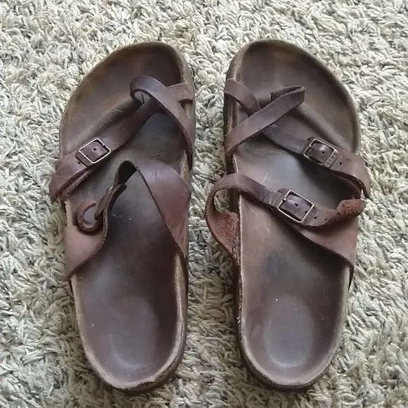 Birkenstock mayari brown leather toe loop sandals sz 38/7
