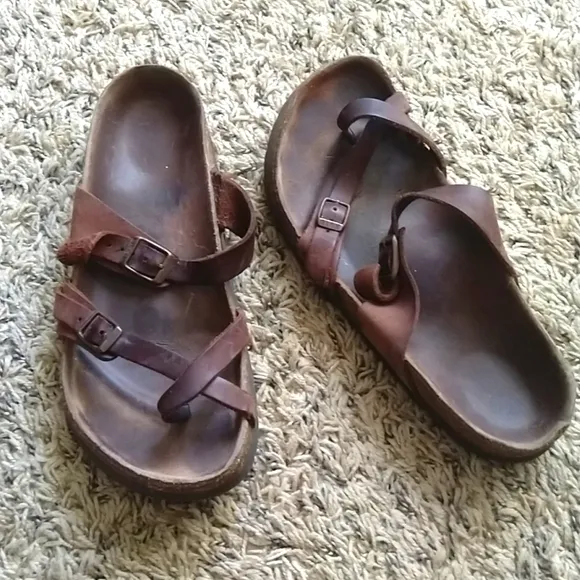 Birkenstock mayari brown leather toe loop sandals sz 38/7