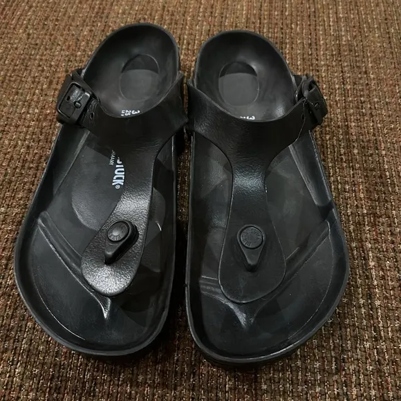 BIRKENSTOCK women’s Gizeh Essentials EVA Slide Sandal
