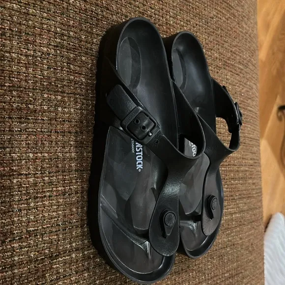 BIRKENSTOCK women’s Gizeh Essentials EVA Slide Sandal