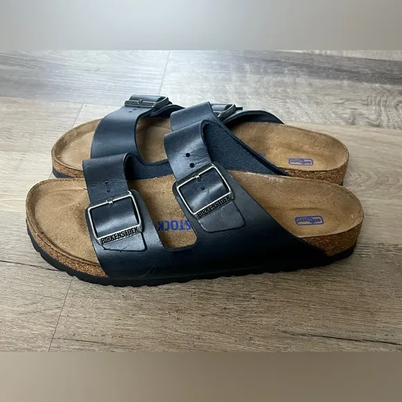 BIRKENSTOCK’S ARIZONA BLUE LEATHER SANDALS SIZE 41 / 10