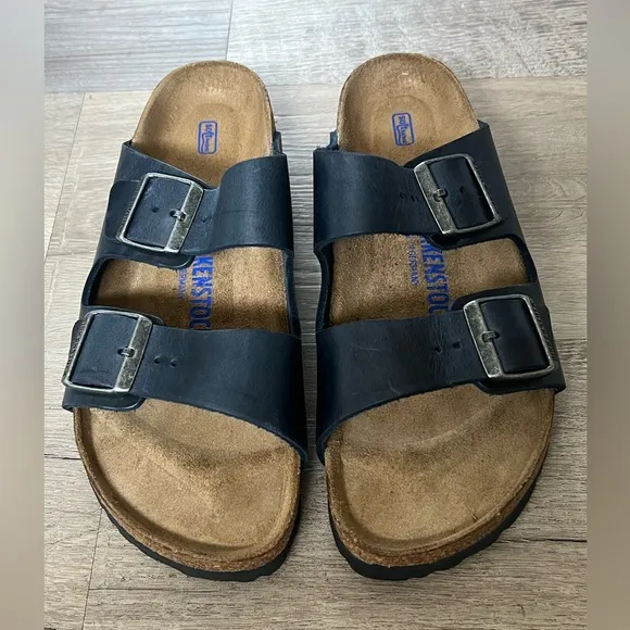 BIRKENSTOCK’S ARIZONA BLUE LEATHER SANDALS SIZE 41 / 10