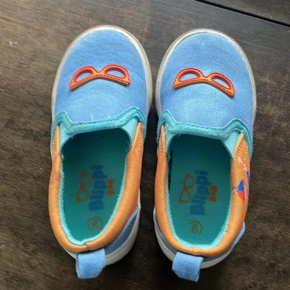 Blippi canvas loafers 🤓 blippi