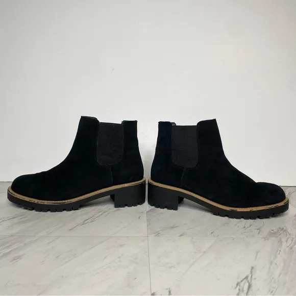 Blondo Matilda Black Suede Chelsea Boot 8 1/2 M