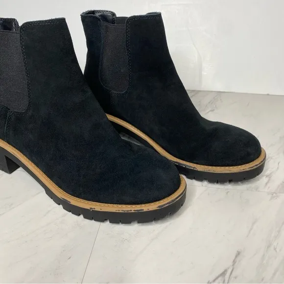 Blondo Matilda Black Suede Chelsea Boot 8 1/2 M