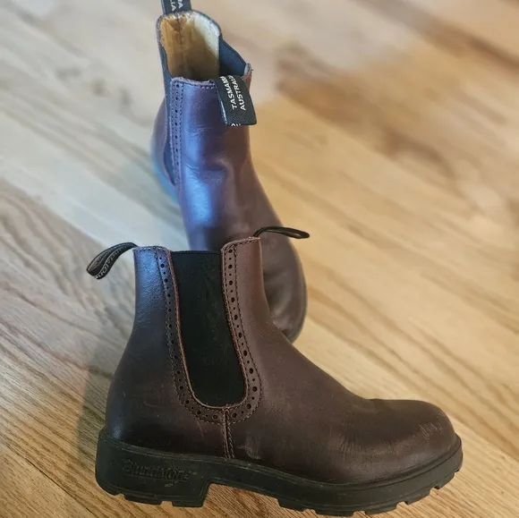 Bludstone Burgundy Leather Chelsea Boots