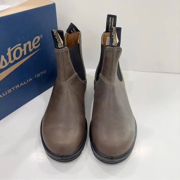 Blundstone 1469 Women’s Chelsea Leather Ankle Boots