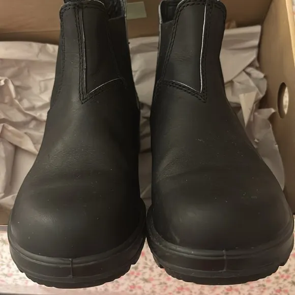 Blundstone 510 Women’s Leather Chelsea Ankle Boots