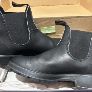 Blundstone 510 Women’s Leather Chelsea Ankle Boots