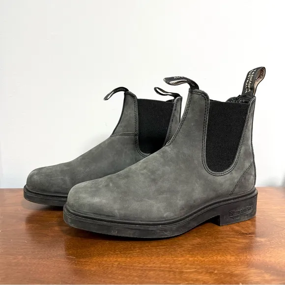 Blundstone Chelsea 1308 chisel toe boots in rustic black/grey