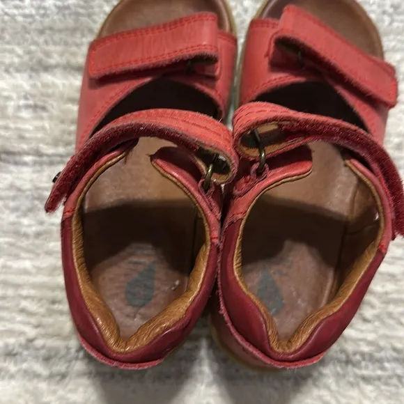 Bobux Kids Sz 26 Red Leather i-Walk Driftwood Strap Sandals