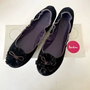 BODEN Black Ballerina Suede tassel flats 40 w/Box