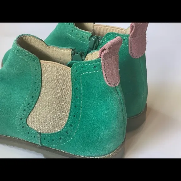 Boden Girls Suede Leather Chelsea Boot Sz 35