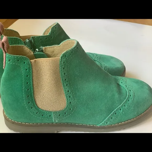 Boden Girls Suede Leather Chelsea Boot Sz 35