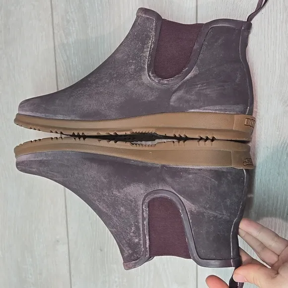 Bogs Women Ankle Purple Chelsea Boots Shoes Sz 8