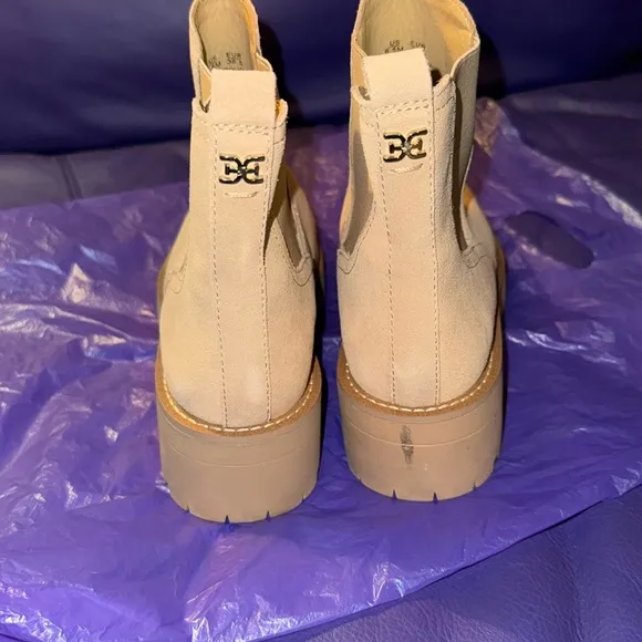 Boots, Sam Edelman, NWOT, Chelsea Boots, Beautiful Fawn Color, Size 6.5
