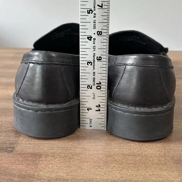 Born Carrera Penny Loafers Womens 8.5 Black Leather Lug Sole Academia Y2K 90s