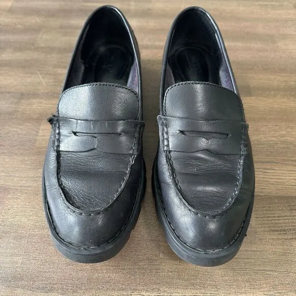 Born Carrera Penny Loafers Womens 8.5 Black Leather Lug Sole Academia Y2K 90s