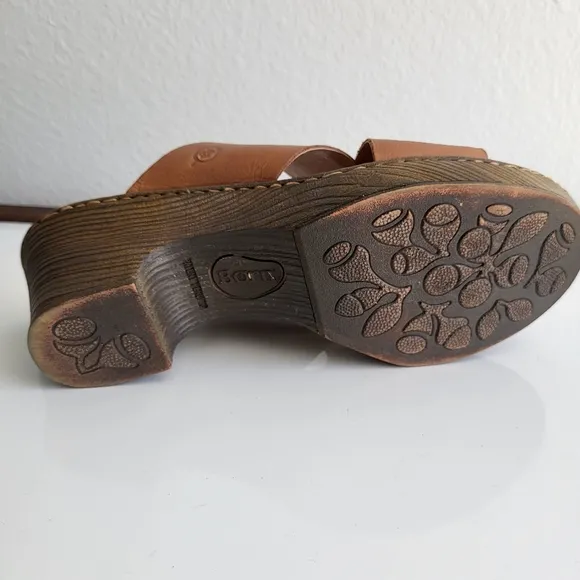 Born Coney Brown Leather Sandals.