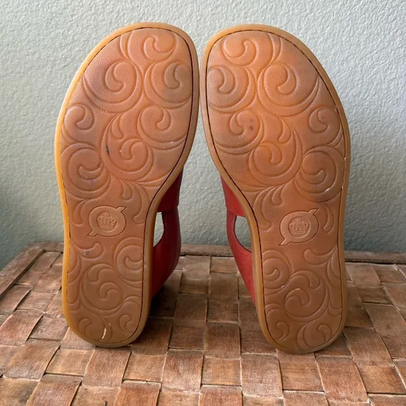 BORN Iwa Leather Sandal |  Red Mattone | Size 7