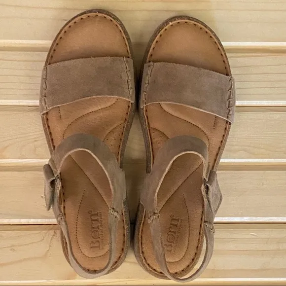 BORN • Madira Sandal in Taupe Suede - New In Box! Size 9 / 40.5