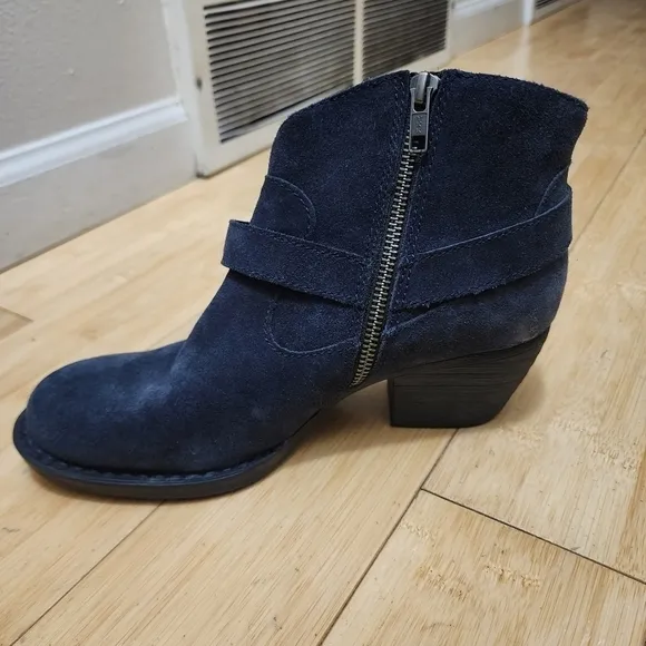 Born Navy Blue Heeled Ankle Boots Booties Women's 8 M Zip Up Side Almond Toe EUC