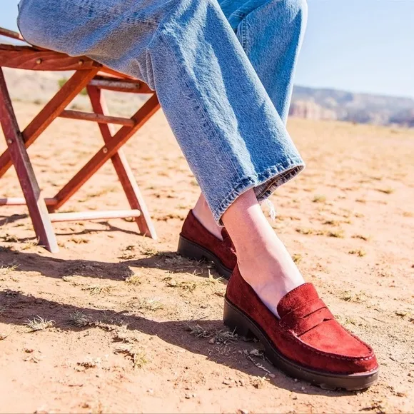 BORN The Carrera Rustic Oxblood Chunky Suede Penny Loafers Fall Comfort Shoe 8