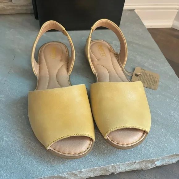 Born Women’s Size 9 Trang Yellow Sunflower Leather Slingback Sandals NWT