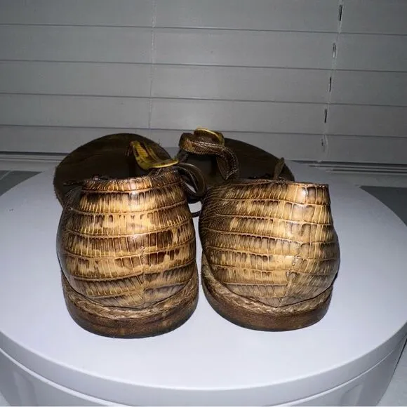 Bottega Veneta Leather Reptile Sandals Size 10 (40) Very unique looking.