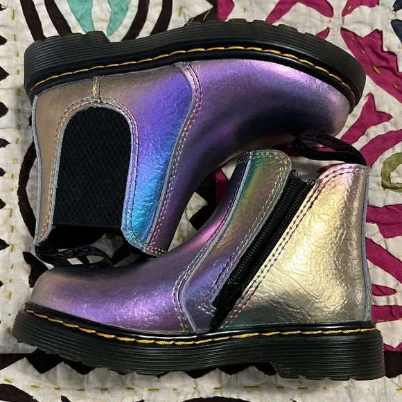 Brand New, W/O Box!Doc Martens Chelsea Boots!