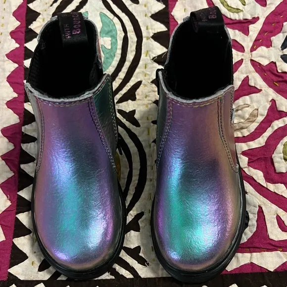 Brand New, W/O Box!Doc Martens Chelsea Boots!