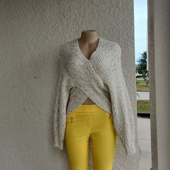 BRAND NEW CHICWISH V-NECK CRISSCROSSING RIBBED KNIT CROP SWEATER IN SHIMMER